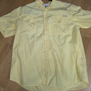 Columbia Men's Yellow Short Sleeve Shirt